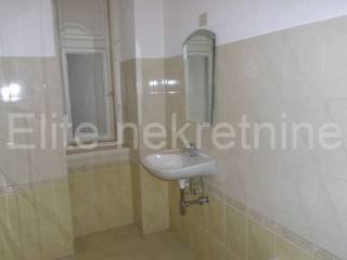Flat in building, Rent, Rijeka, Centar
