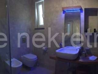 Apartment in villa, Rent, Opatija - Okolica, Pobri