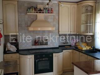 Flat in a villa, Rent, Kastav, Rubeši