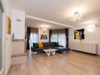Flat in a house, Rent, Matulji, Matulji