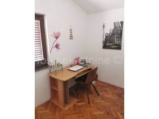 Detached house, Sale, Split, Split