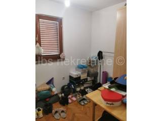 Detached house, Sale, Split, Split