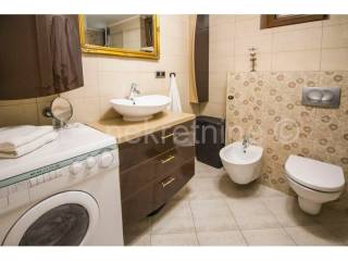 Detached house, Sale, Okrug, Okrug Gornji
