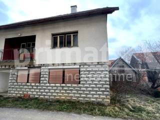 Family house, Sale, Plaški, Plaški
