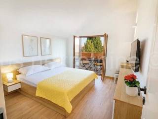 Villa, Sale, Kaštela, Kaštel Lukšić