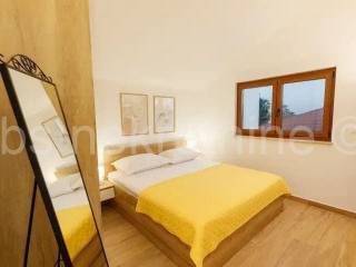 Villa, Sale, Kaštela, Kaštel Lukšić