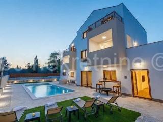 Villa, Sale, Kaštela, Kaštel Lukšić