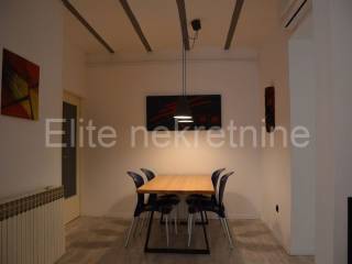 Flat in a building, Sale, Pula, Pula