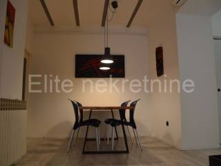 Flat in a building, Sale, Pula, Pula