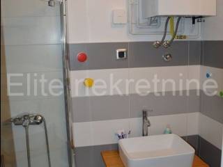 Flat in a building, Sale, Pula, Pula