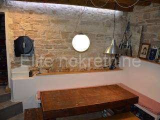 Flat in a building, Sale, Pula, Pula