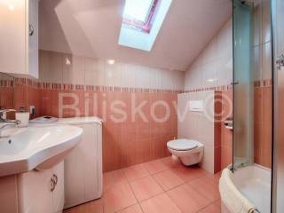Semi-detached house, Sale, Vis, Vis
