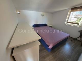 Stone house, Sale, Vir, Vir