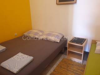 House with apartments, Sale, Vir, Vir