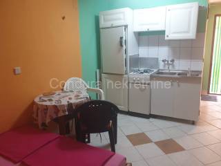 House with apartments, Sale, Vir, Vir