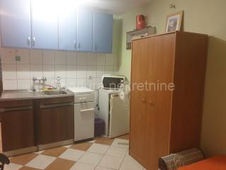 House with apartments, Sale, Vir, Vir
