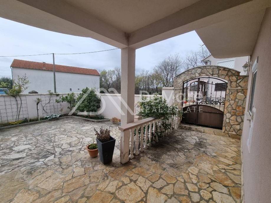 Samostojeca kuca, Prodaja, Polaca, Polaca