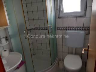 House with apartments, Sale, Vir, Vir
