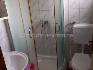 House with apartments, Sale, Vir, Vir