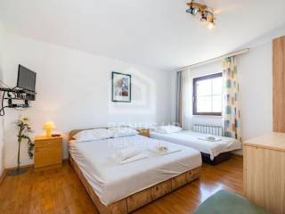 Residential-commercial property, Sale, Novalja, Novalja