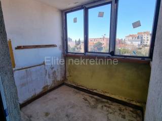 Flat in a building, Sale, Pula, Pula
