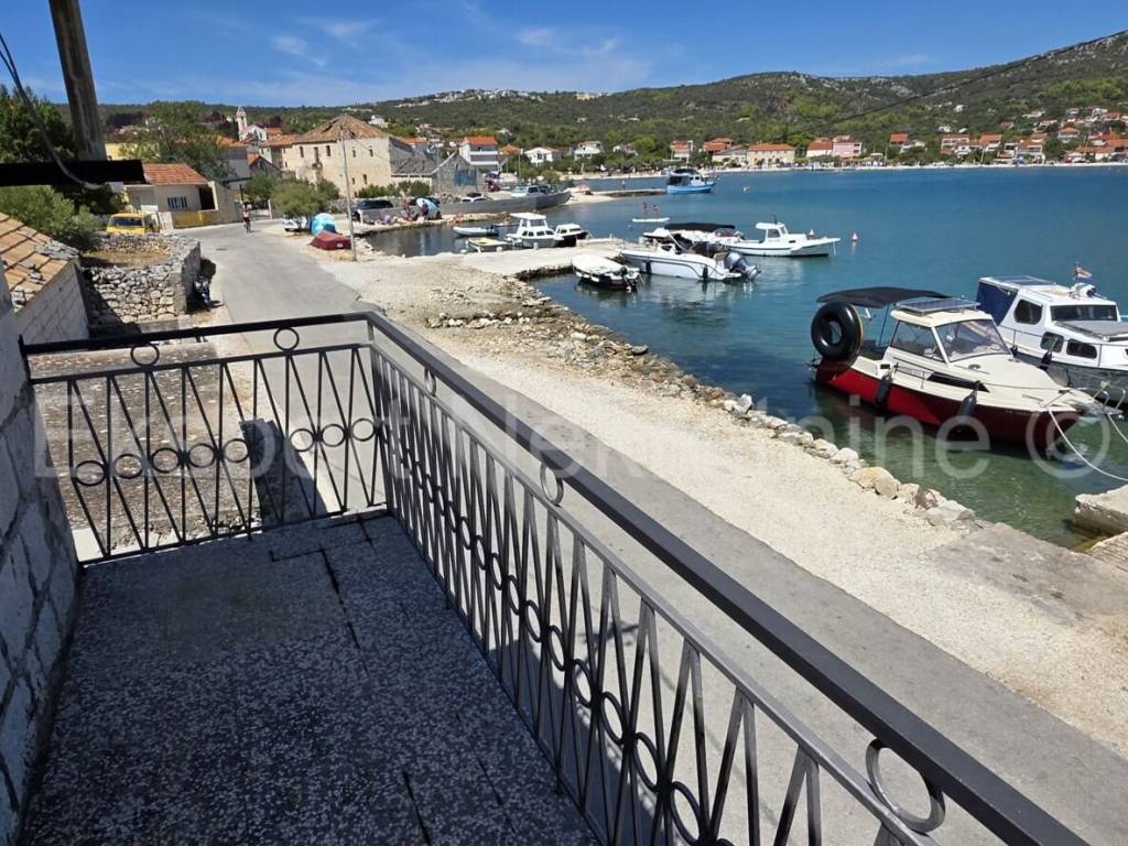 Marina, Vinisce
