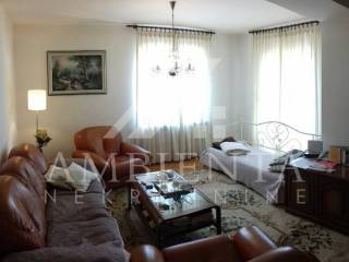 Residential-commercial property, Sale, Sveti Lovreč, Flengi