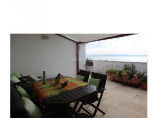 Detached house, Sale, Split, Split