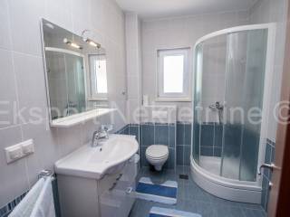Flat in a building, Sale, Okrug, Okrug Gornji