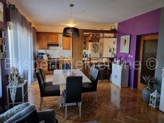 Flat in a building, Sale, Split, Split