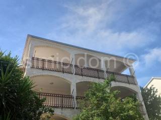 House with apartments, Sale, Trogir - Okolica, Mastrinka