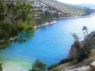 Vila, Prodaja, Nerezisca, Nerezisca