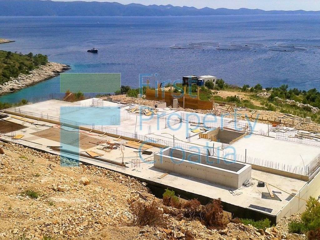 Vila, Prodaja, Nerezisca, Nerezisca