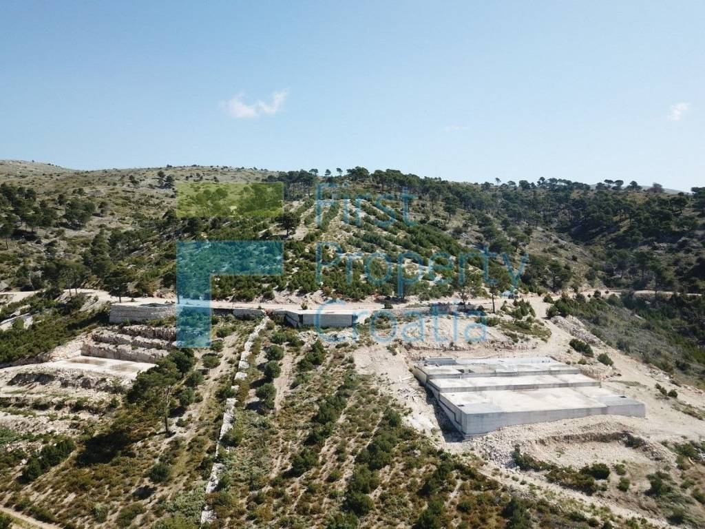 Vila, Prodaja, Nerezisca, Nerezisca
