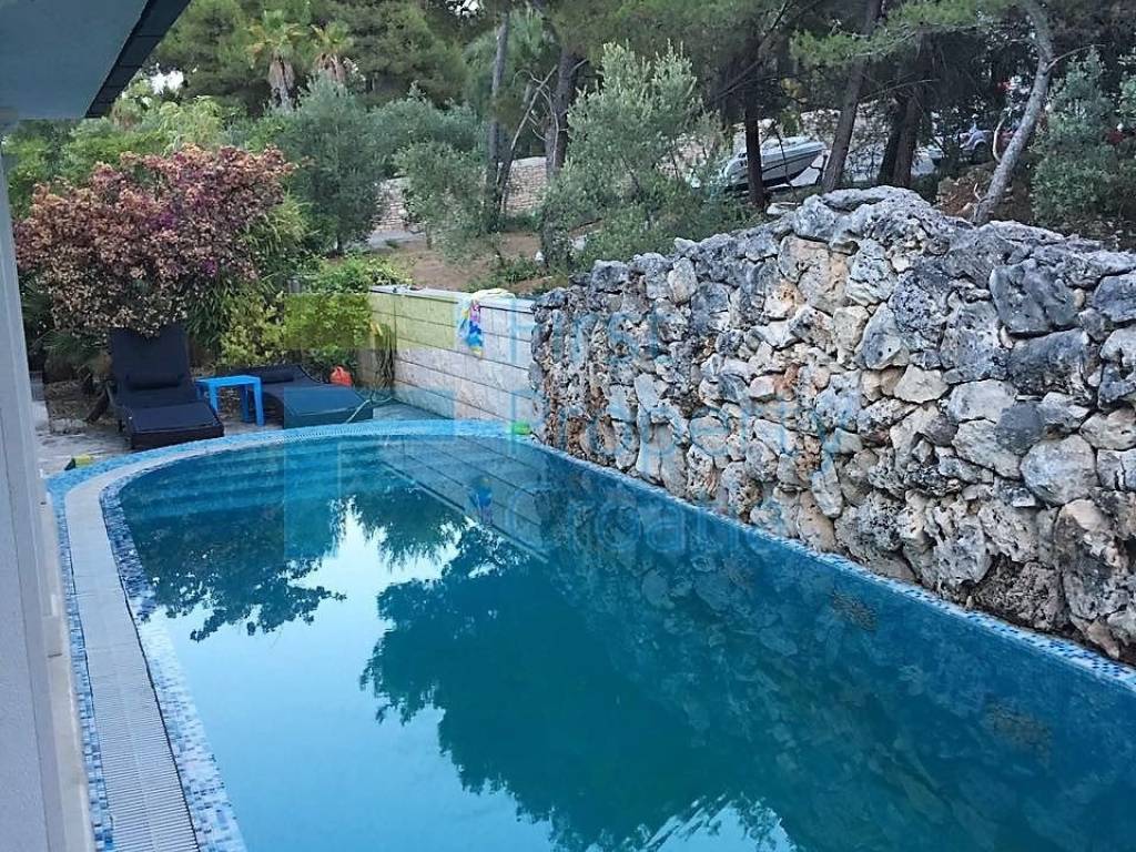 Vila, Prodaja, Sutivan, Sutivan