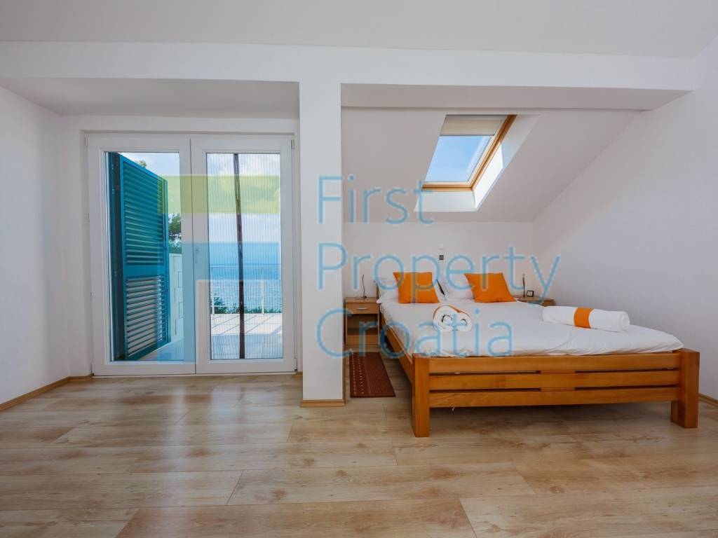 Vila, Prodaja, Supetar, Supetar