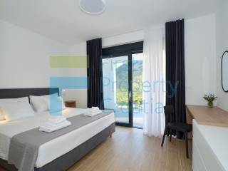 Vila, Prodaja, Split, Split