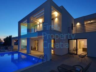 Vila, Prodaja, Split, Split