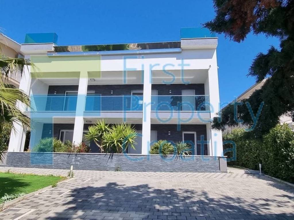 Vila, Prodaja, Rogoznica, Rogoznica