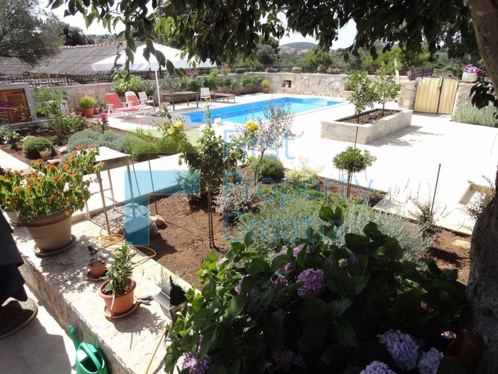 Vila, Prodaja, Rogoznica, Rogoznica