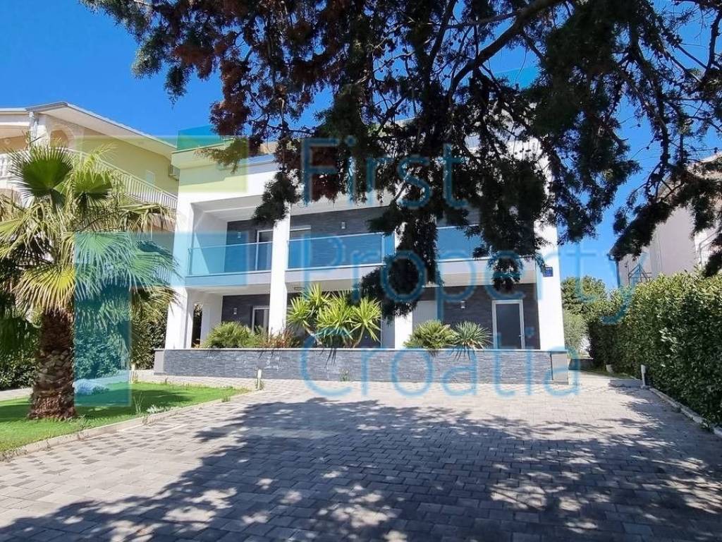 Vila, Prodaja, Rogoznica, Rogoznica