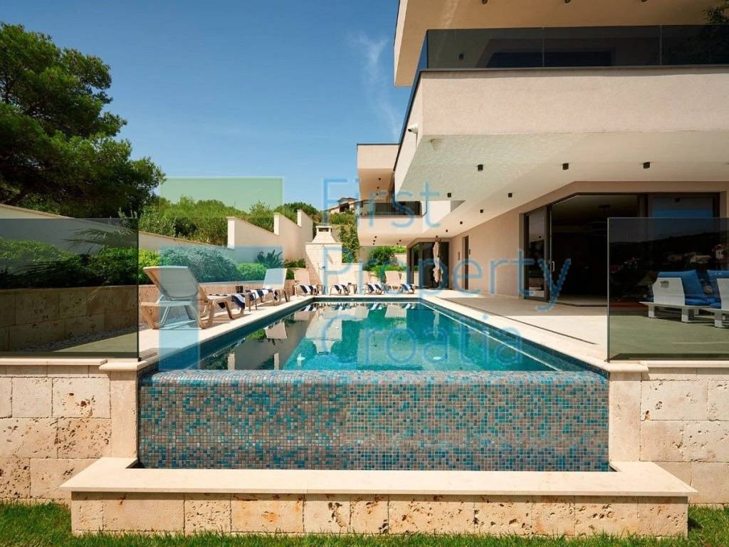 Vila, Prodaja, Trogir, Trogir