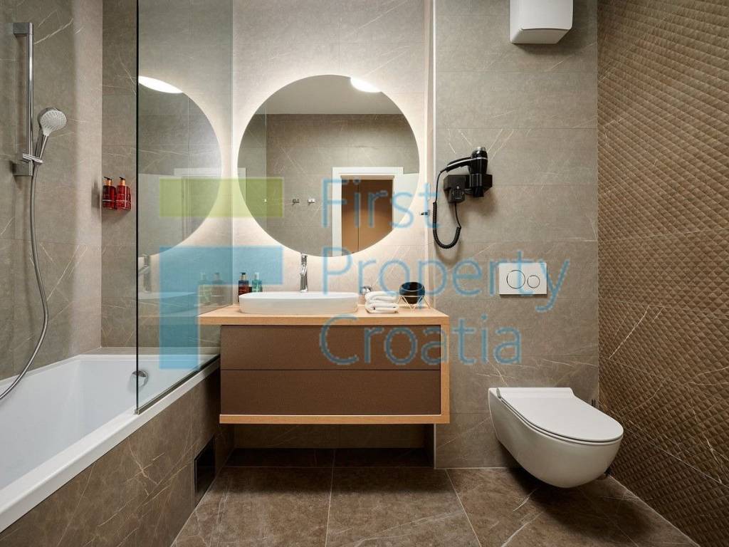 Vila, Prodaja, Trogir, Trogir