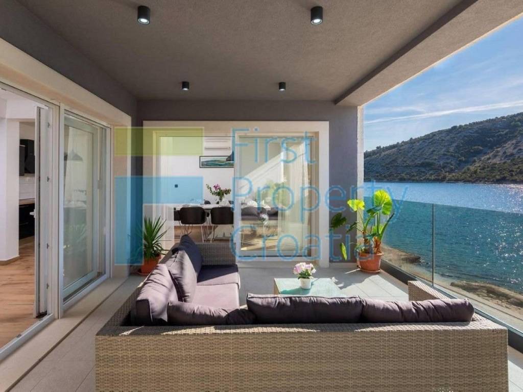 Vila, Prodaja, Trogir, Trogir