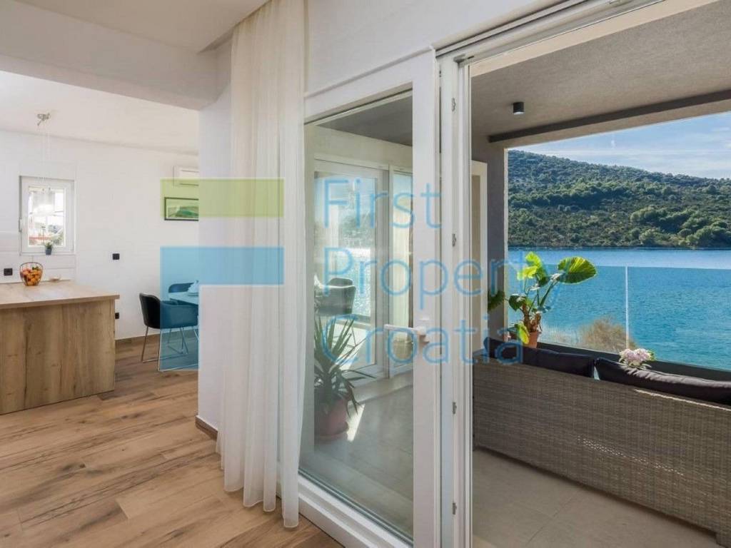 Vila, Prodaja, Trogir, Trogir