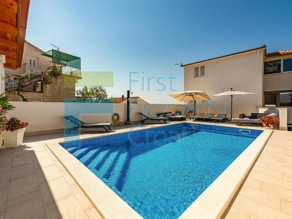 Vila, Prodaja, Trogir, Trogir