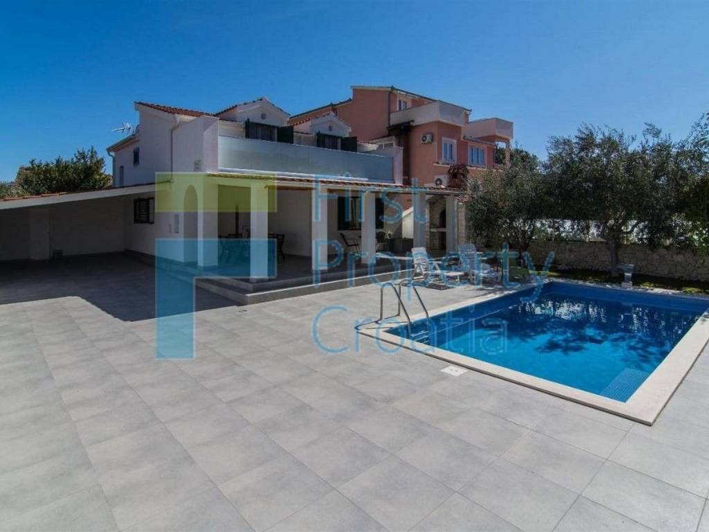 Vila, Prodaja, Trogir, Trogir