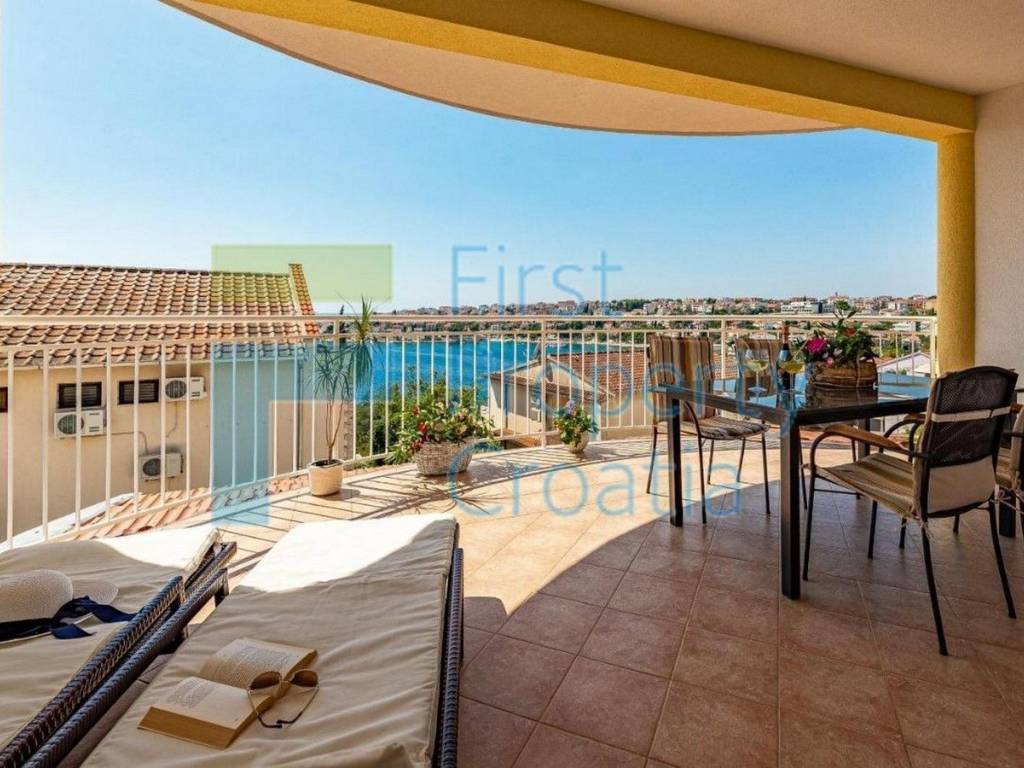 Vila, Prodaja, Trogir, Trogir