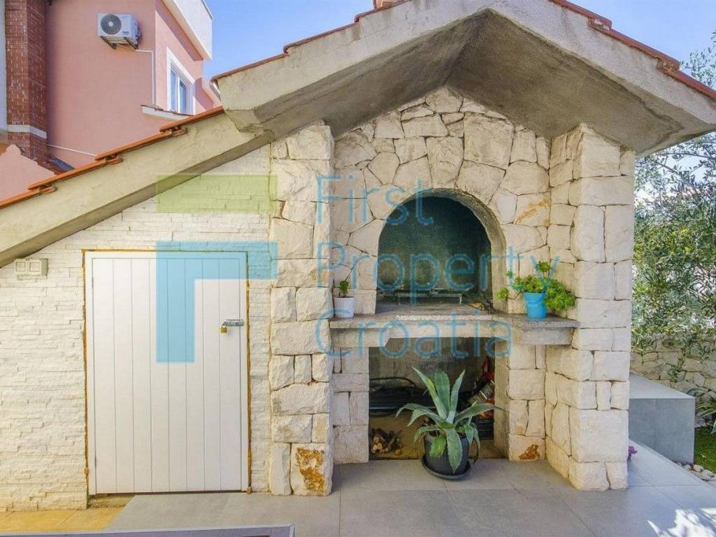Vila, Prodaja, Trogir, Trogir
