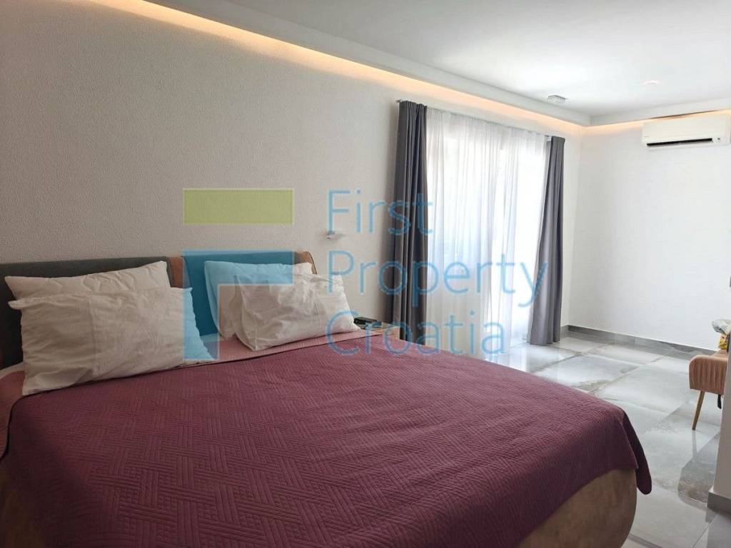 Vila, Prodaja, Trogir, Ciovo